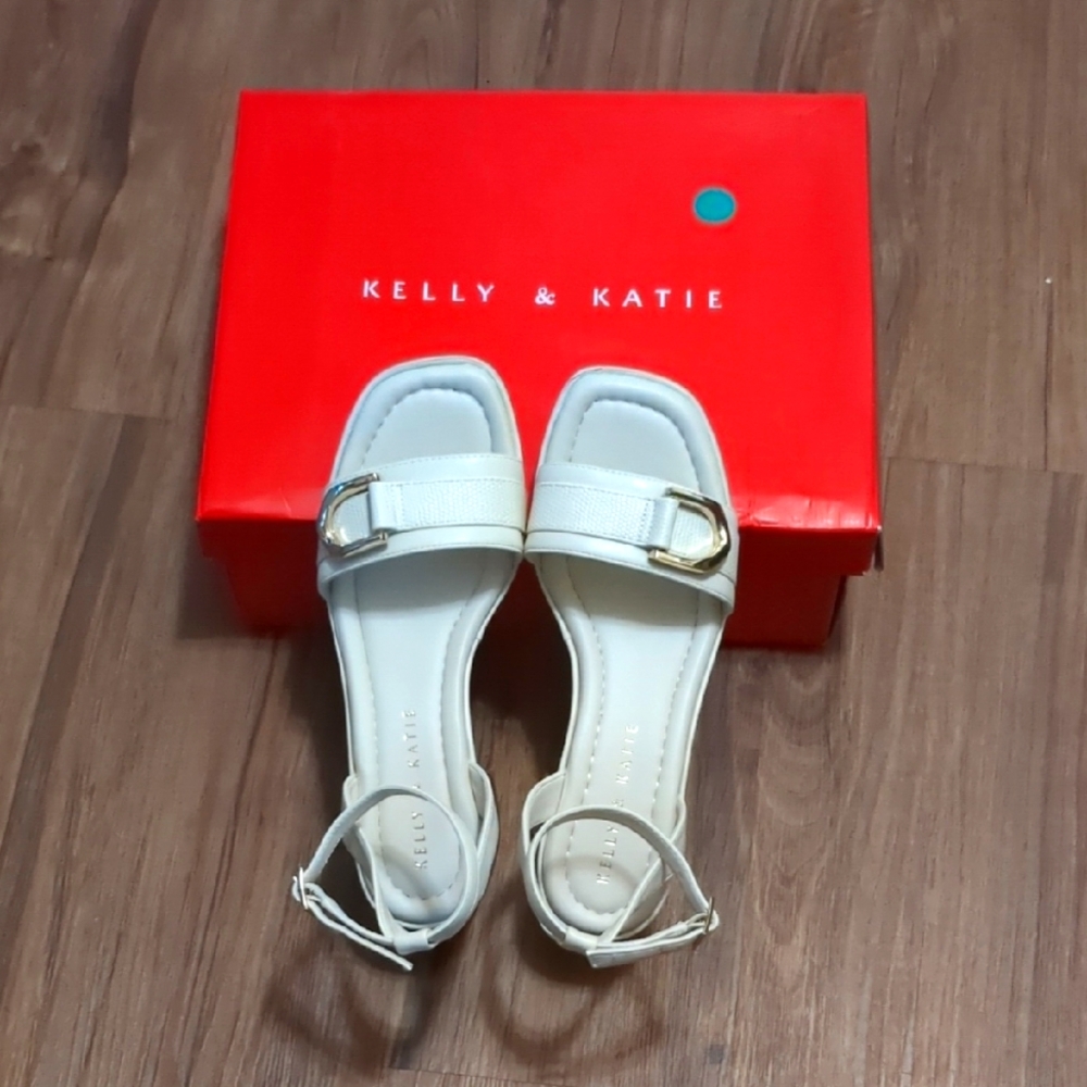 EUC, Kelly & Katie Sandals